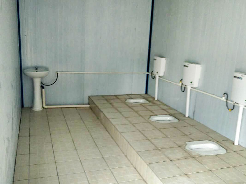 toilet C